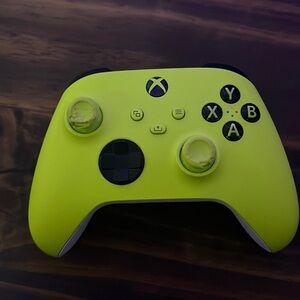wireless Xbox controller